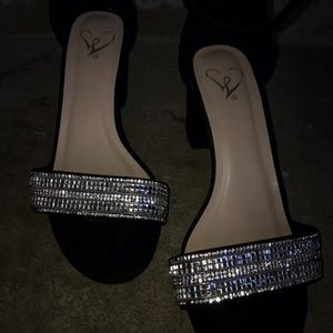 Rhinestone black chunky heels 😍